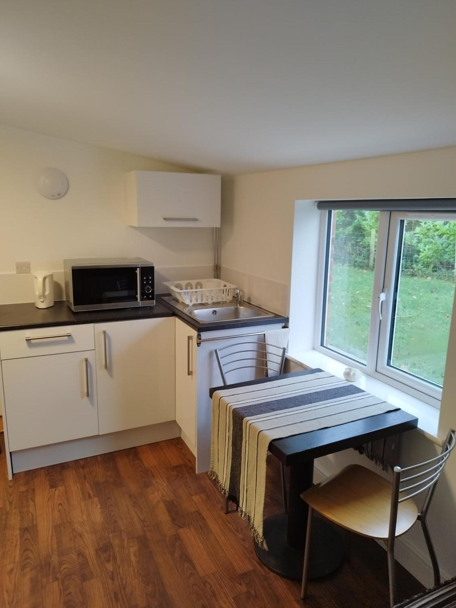 Two Birds Weekly Stay Malmesbury Eksteriør billede